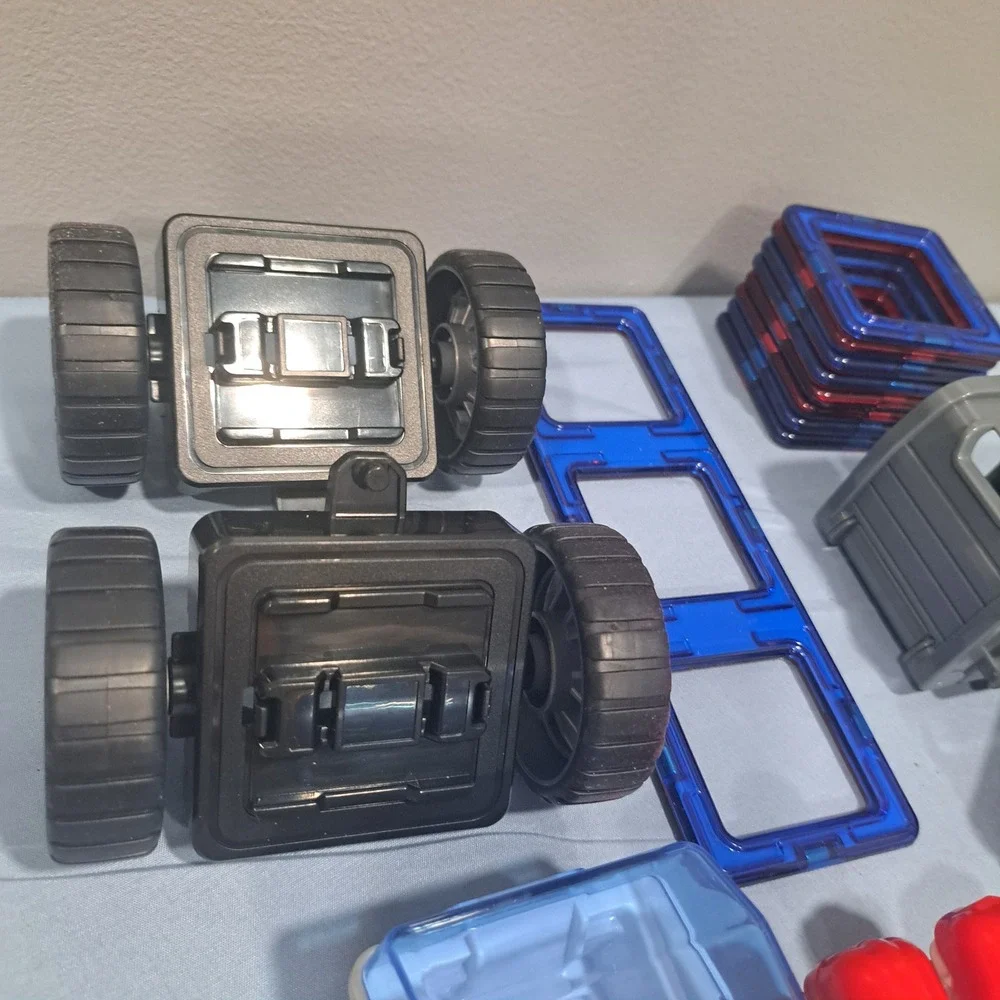 Magformers Police & Rescue Magnetic Building Set Wheels Figures STEM Toy